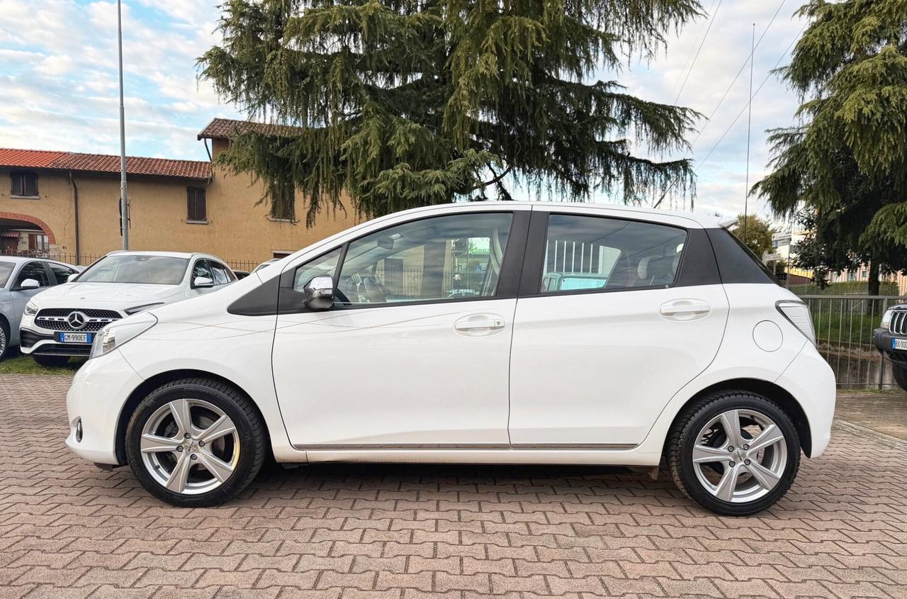 Toyota Yaris 1.3 5 porte OK NEOPATENTATI
