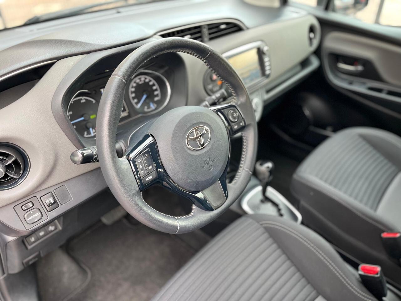 Toyota Yaris 1.5 Hybrid 5 porte Active