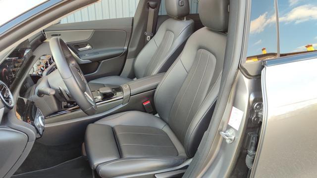 MERCEDES-BENZ CLA 200 d Automatic Sport TETTO-PELLE-GANCIO