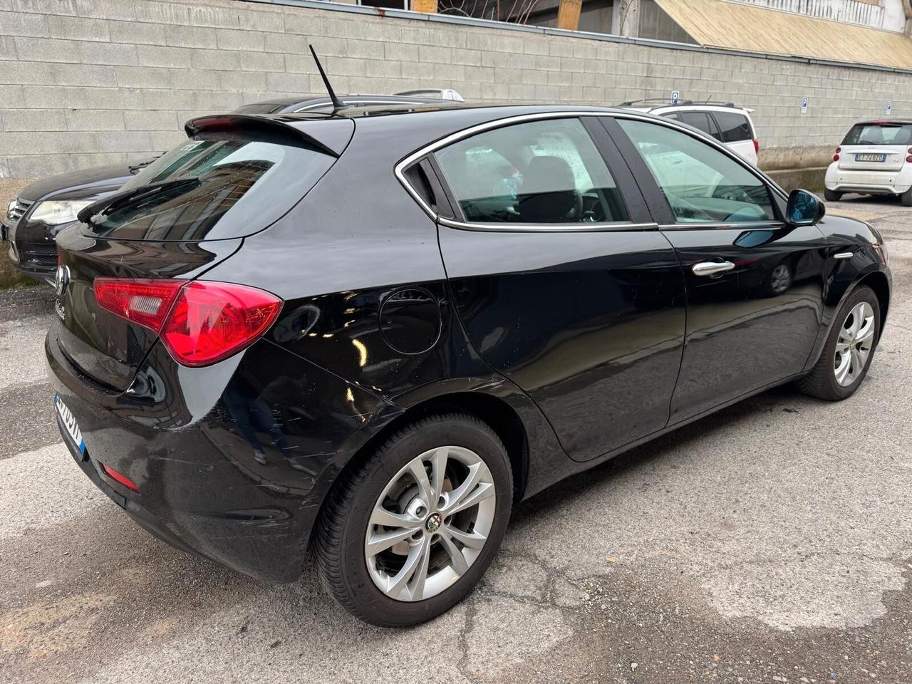 Alfa Romeo Giulietta 1.6 JTDm-2 105 CV*EURO5*CERCHI