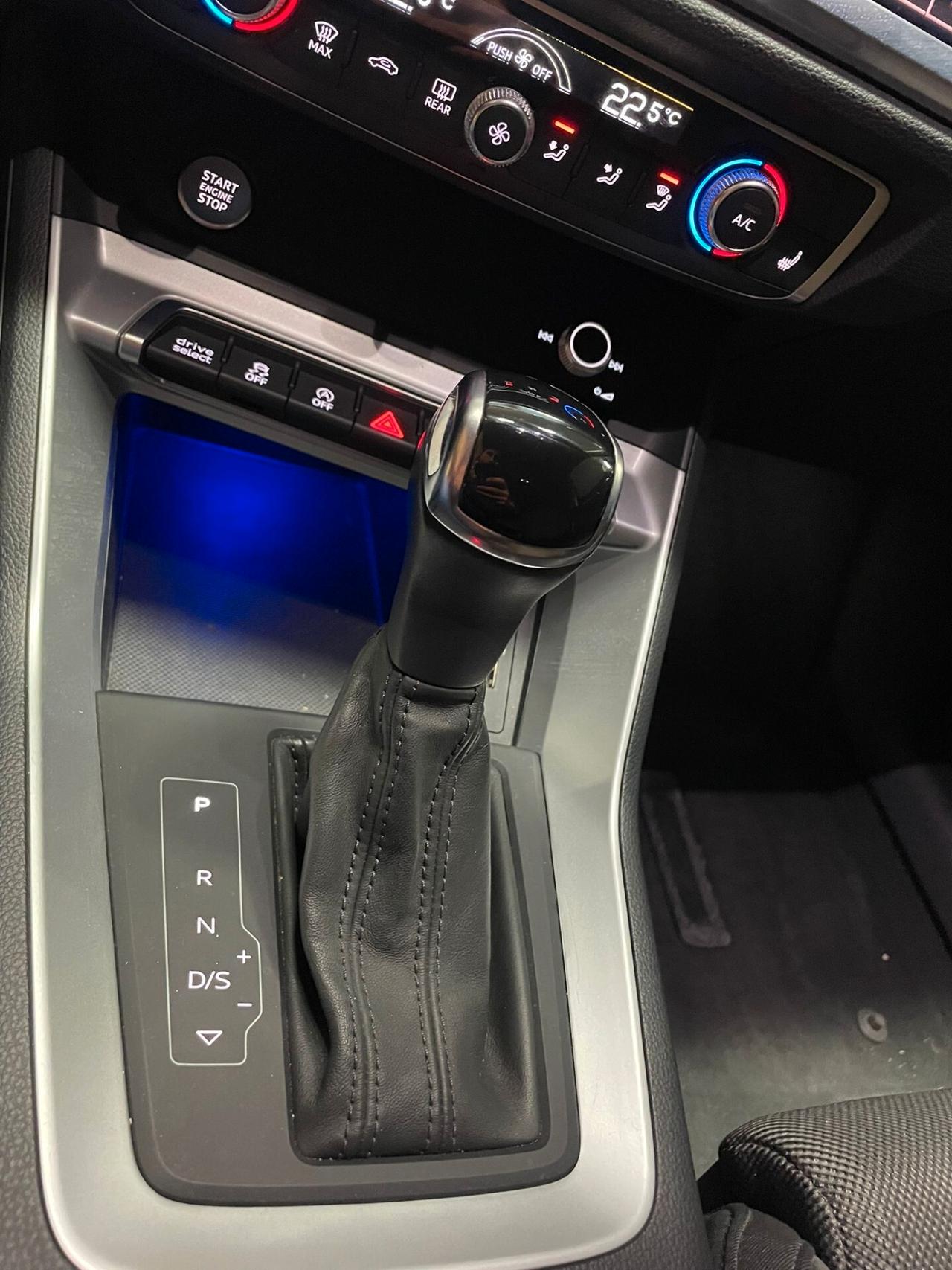 AUDI Q3 35TDI 2.0TDi S-TRONIC S-LINE *PACK LUCI*