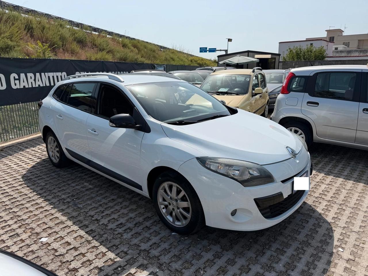 Renault Mégane 1.5 dCi 110CV Start&Stop SporTour Wave-03/2012