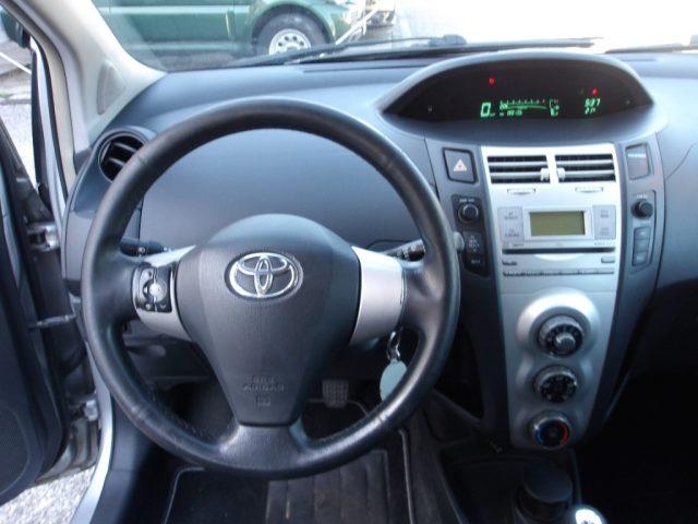 TOYOTA Yaris 1.3 5p VENDE PRIVATO