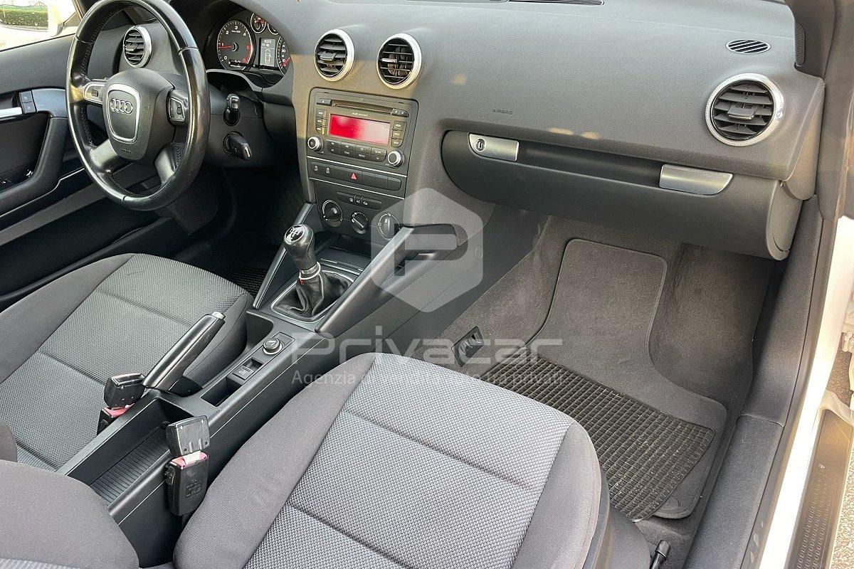 AUDI A3 Cabrio 1.6 TDI 105 CV CR Ambition