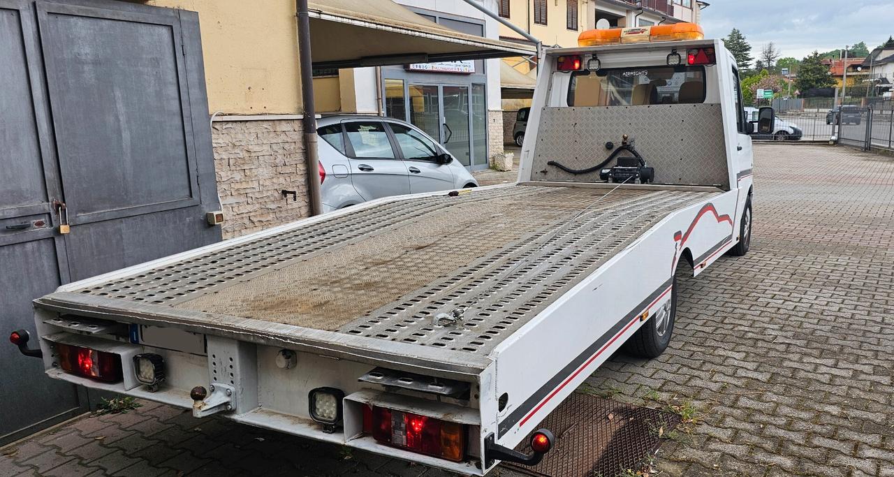 Volkswagen LT35 2.5 SDI Carroattrezzi patente B