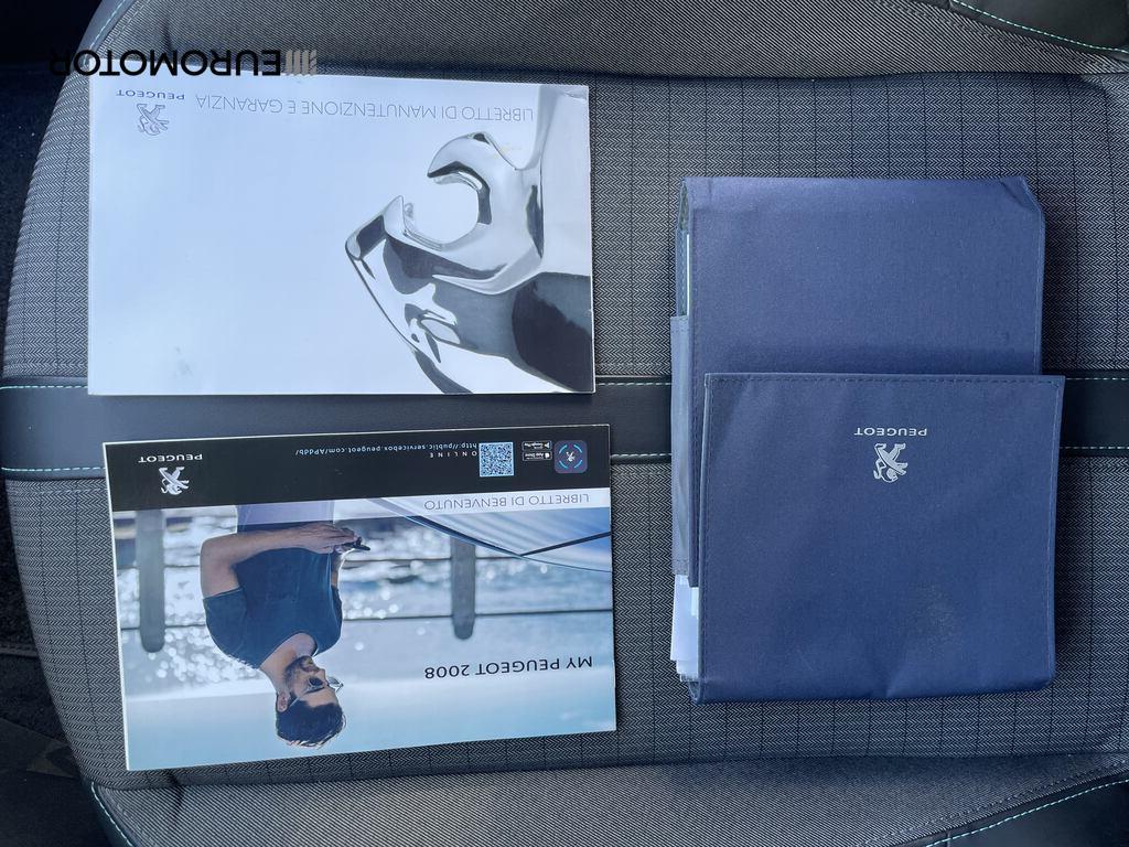 Peugeot 2008 1.5 BlueHDi Allure Pack