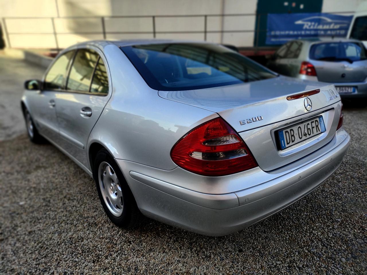 Mercedes E 200 K Metano