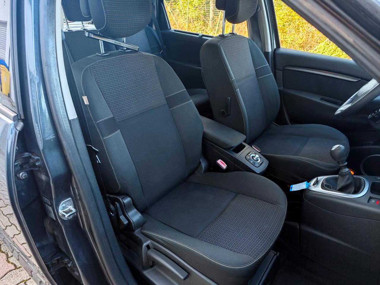 Renault Scenic Scénic X-Mod 1.5 dCi