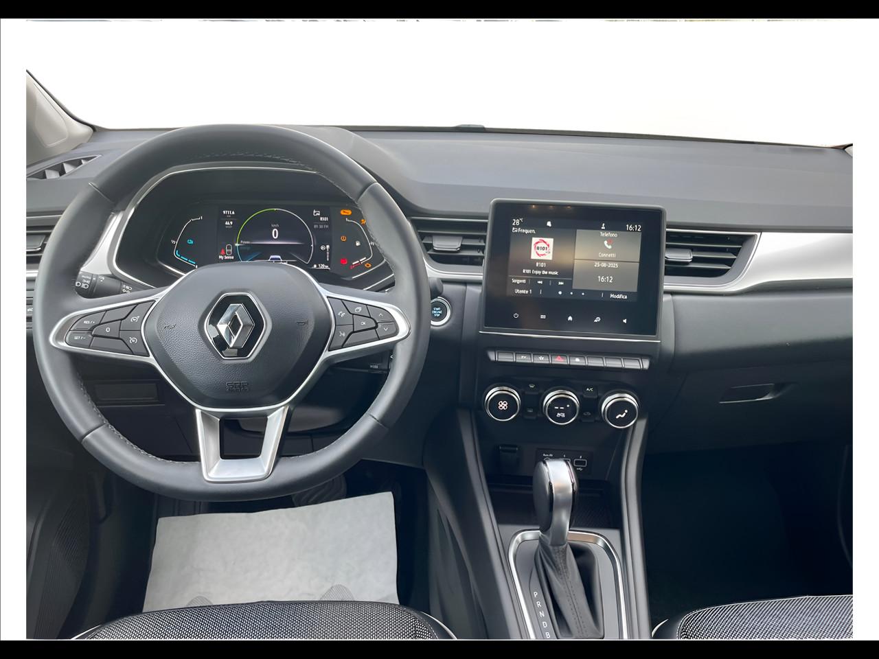 RENAULT Captur 1.6 E-Tech hybrid Intens 145cv auto