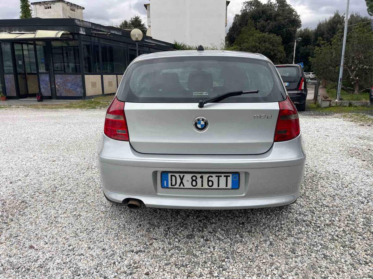 BMW 118 D - 5 PORTE - ELETTA - CAMBIO AUTOMATICO