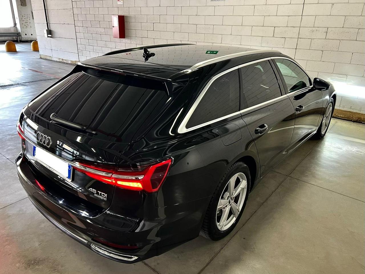 Audi A6 Avant 45 3.0 TDI quattro tiptronic Design