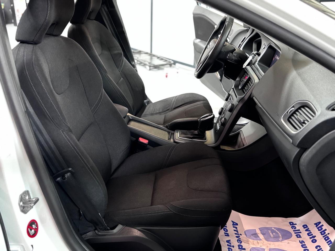 Volvo V40 Cross Country 2.0 Diesel 120cv Auto Euro6