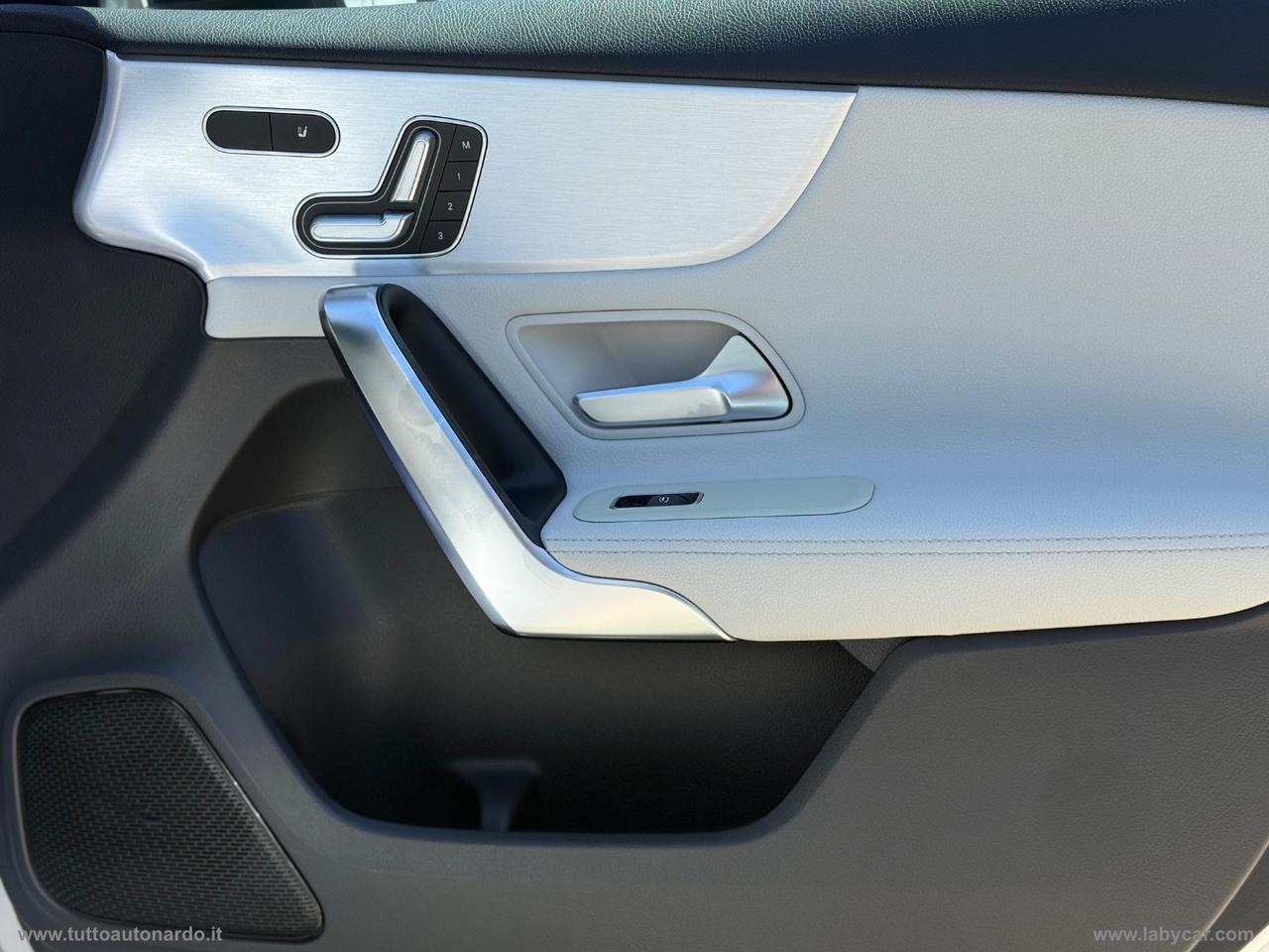 MERCEDES-BENZ A 180 d Automatic Premium