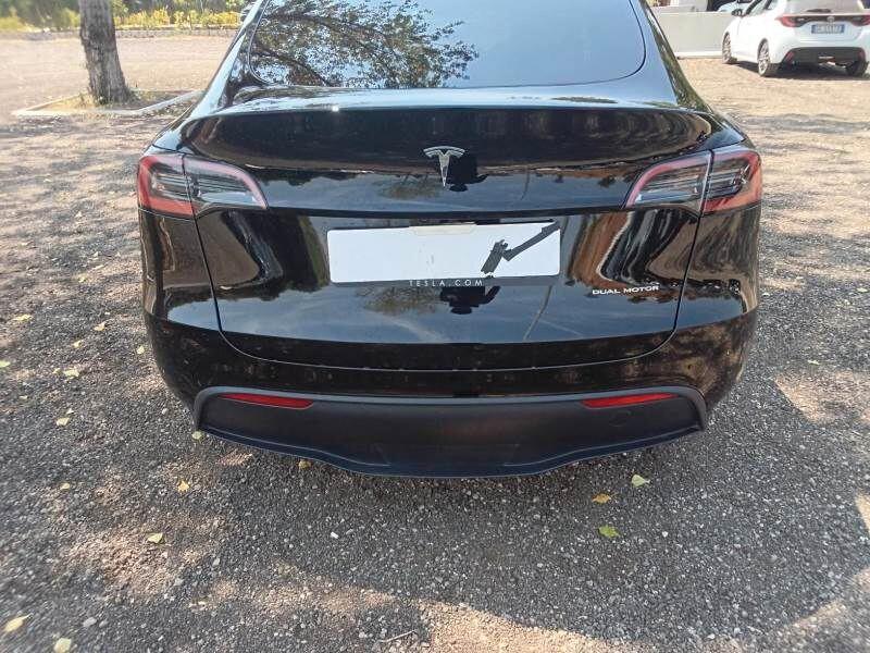 Tesla Model Y Long Range 2024