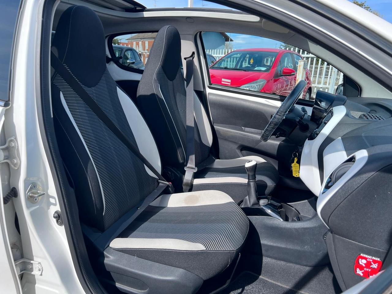 Peugeot 108 PureTech 82 5 porte Allure TOP!