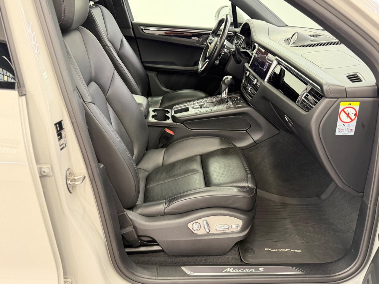 Porsche Macan 3.0 S --GRIGIO GESSO--