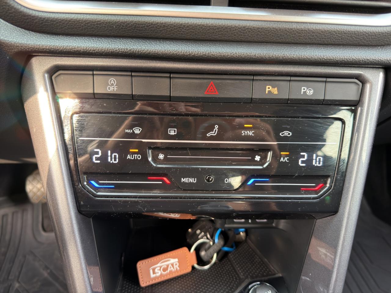 Volkswagen T-Roc 1.0 tsi STYLE 110cv - Unipro - Promo Finanziamento - Garanzia - Virtual Cockpit - Navi Pro - Retrocamera - IQ Light