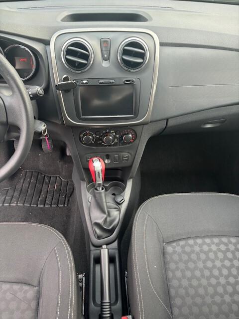 Dacia Sandero 1.2 GPL 75CV Ambiance bombole valide fino al 2025