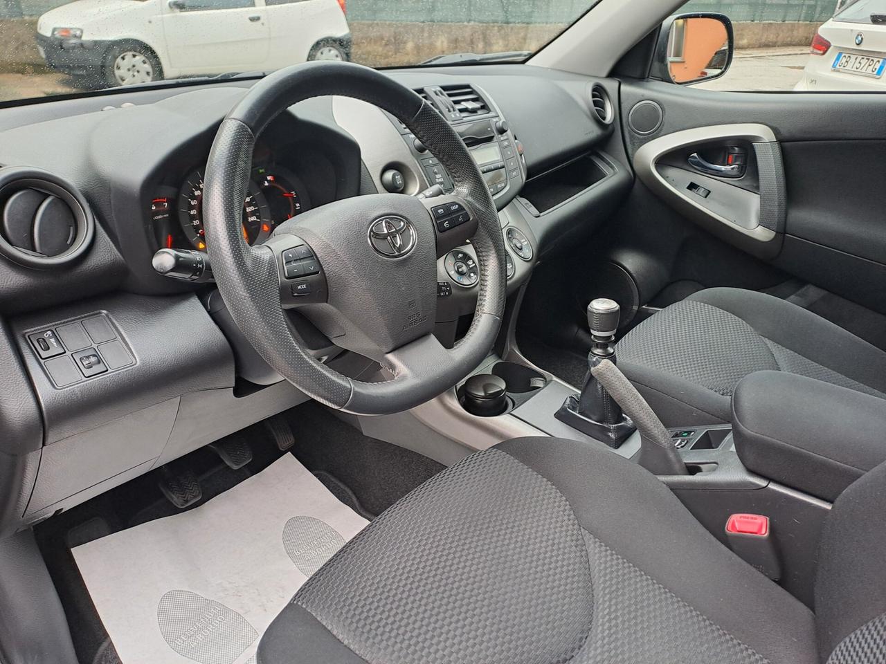 TOYOTA RAV 4 2.2 D-4D 4X4 E5