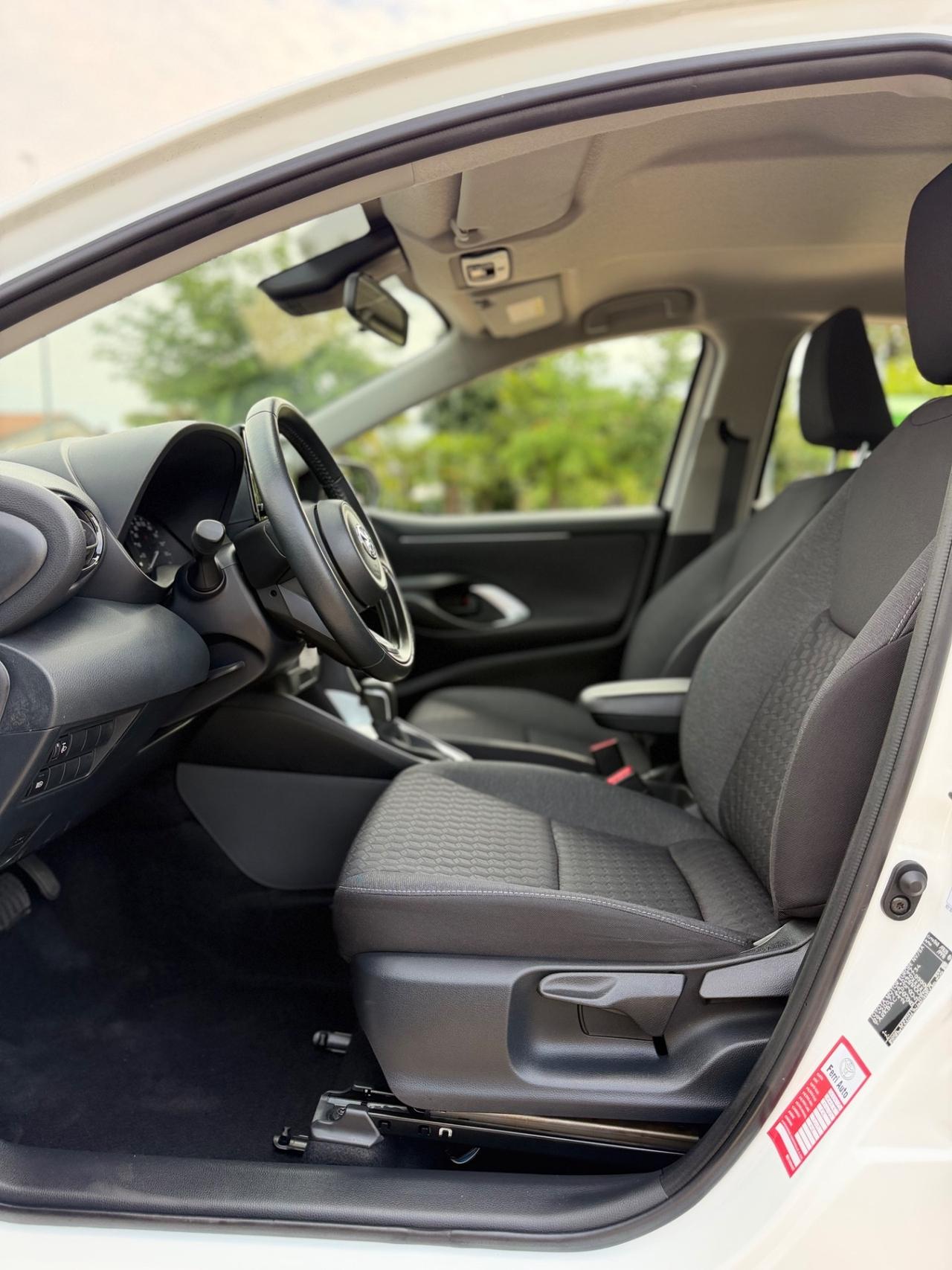 Toyota Yaris 1.5 Hybrid 5 porte Active