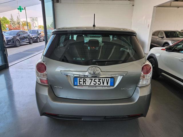 Toyota Verso 2.0d Active 7pti NEOPATENTATI
