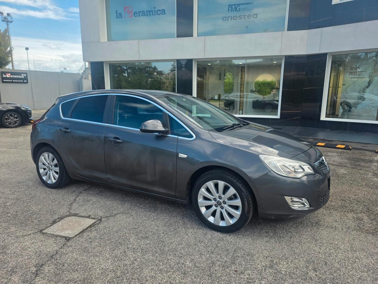 Opel Astra 1.4 100CV GPL