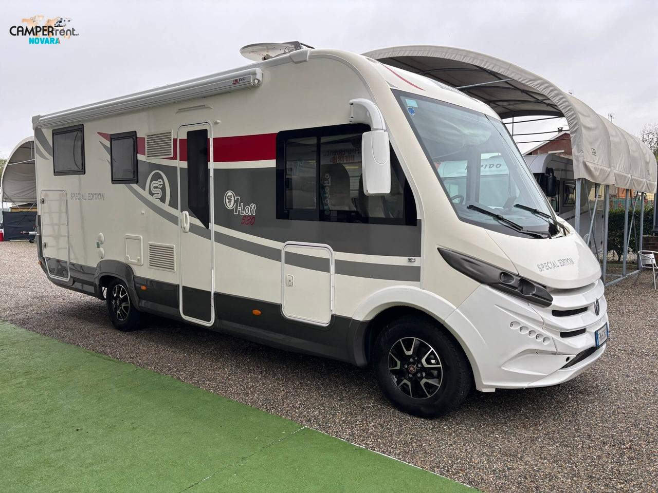 ELNAGH T-LOFT 530 SPECIAL EDITION - motorhome con letti gemelli in coda ed ampio garage