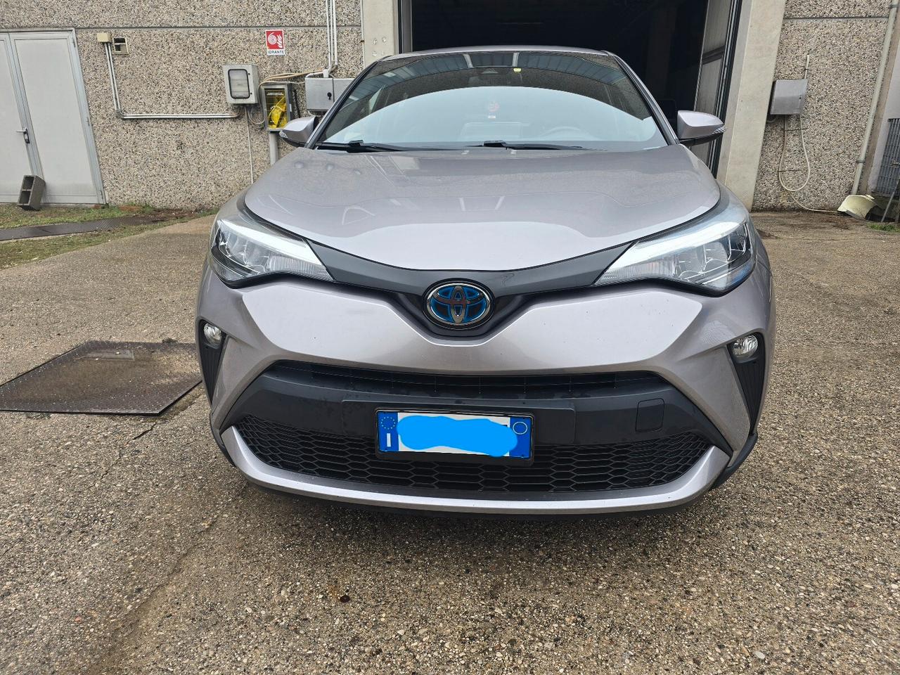 Toyota C-HR 1.8 Hybrid E-CVT Business