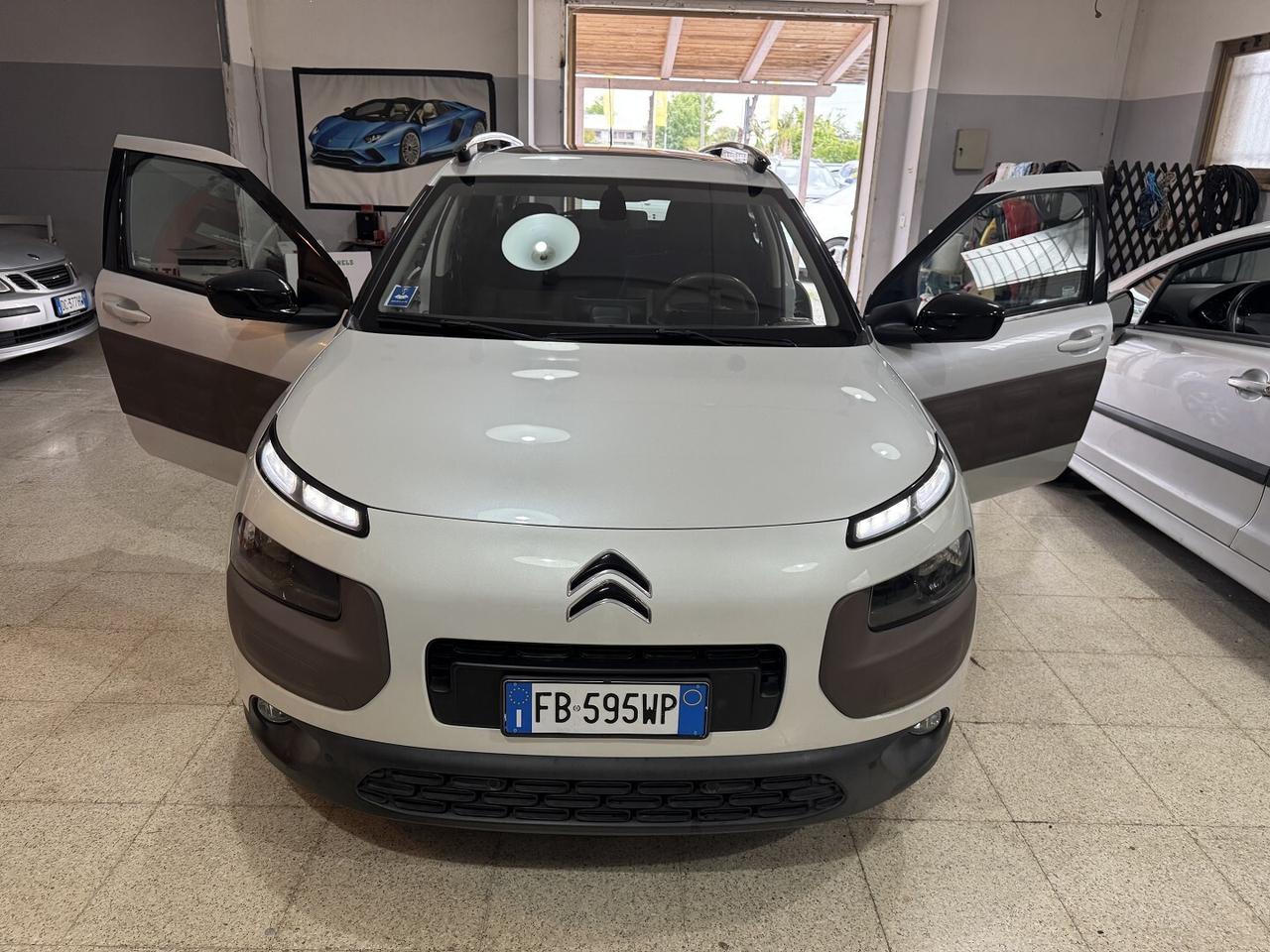 Citroen C4 cactus 1.2 Autom. cv. Tetto-Navigat.