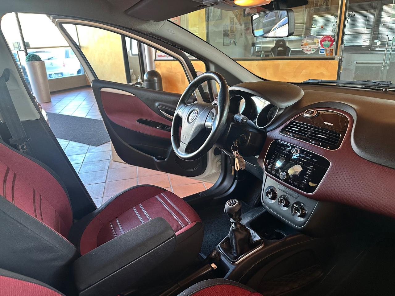 Punto Evo 1.4 150° Natural Power motore con 90.000km
