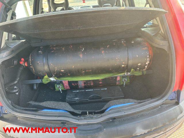 FIAT Punto 1.2i cat 5 porte SX IMP- METANO!!!!!