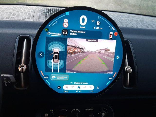 MINI Mini C Essential Countryman