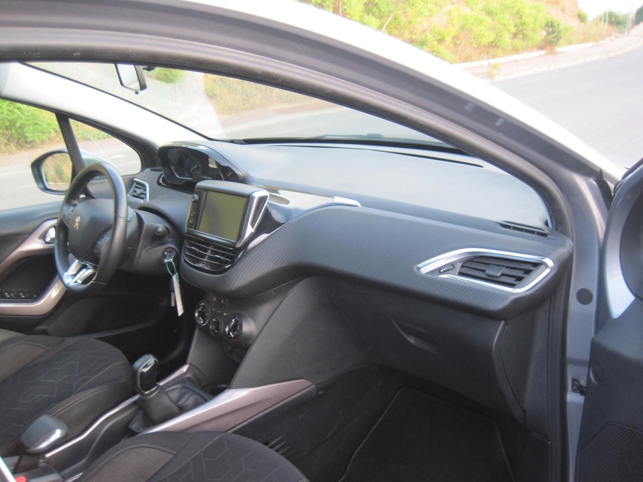 Peugeot 2008 BlueHDi 100 Active