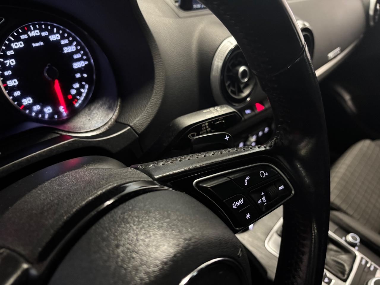 Audi A3 SPB 1.6 TDI | S-TRONIC Sport |