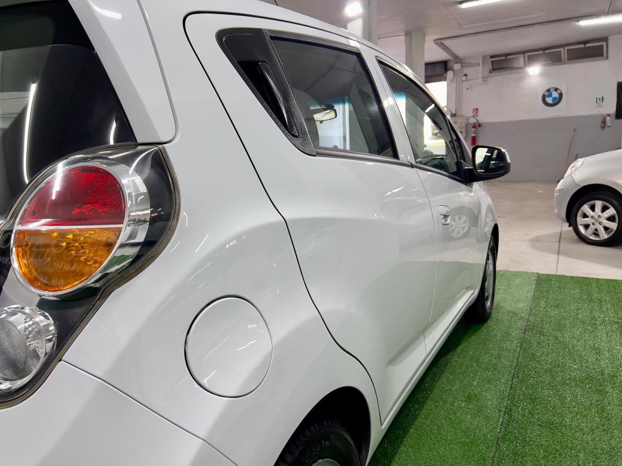 Chevrolet Spark 1.0 GPL Eco Logic Pink Lady Special Edition
