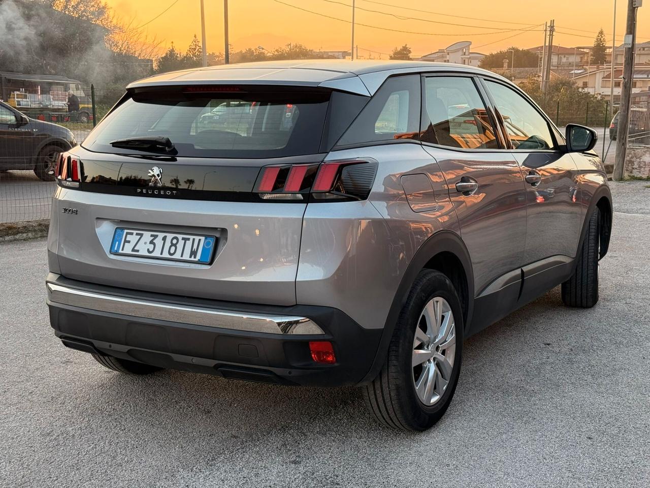 Peugeot 3008 BlueHDi 130 S&S Business