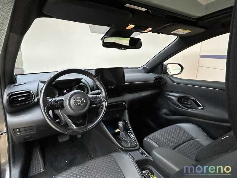 Toyota Yaris 1.5h Lounge