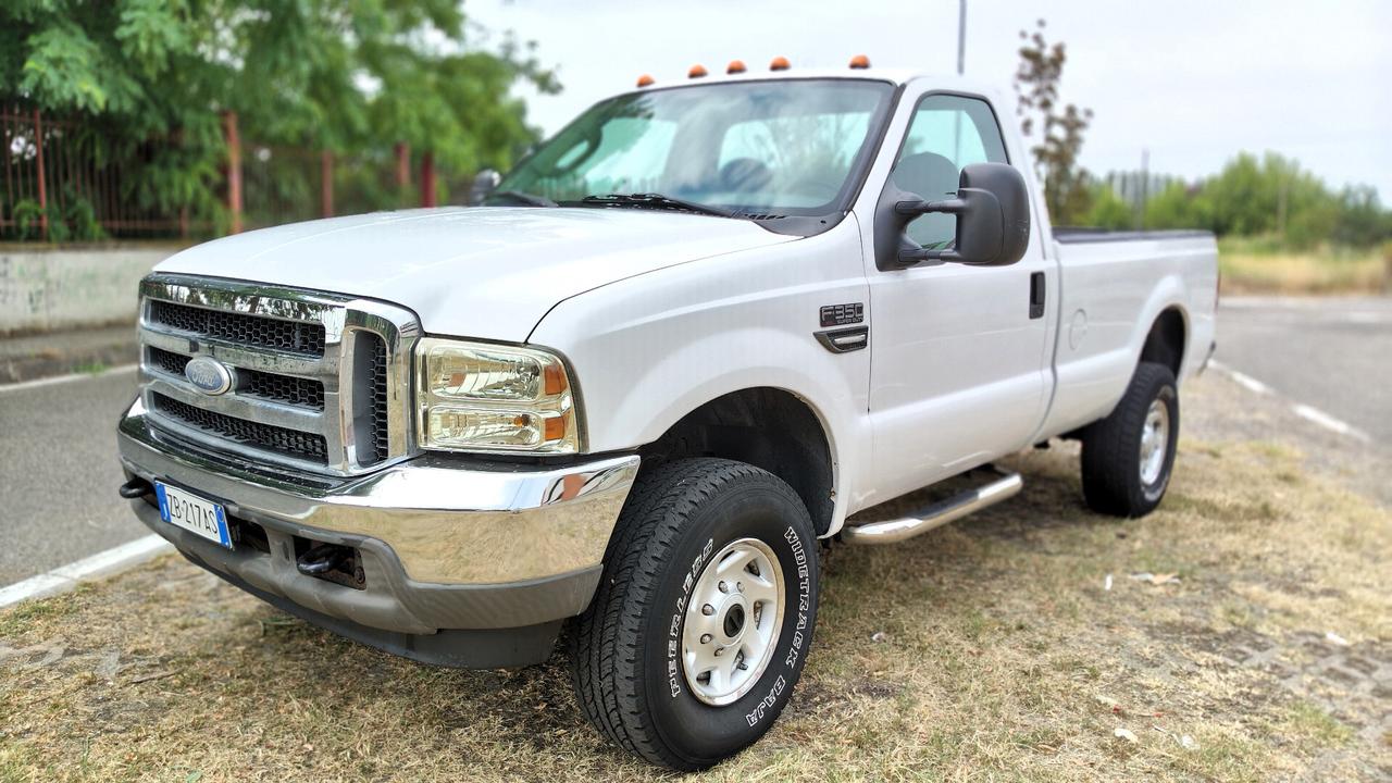 Ford F 350 6.0 TD 4x4 con Gancio