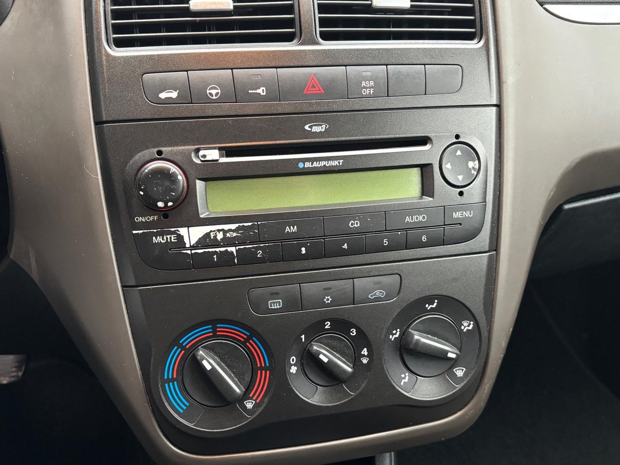 Fiat Grande Punto 1.2 5 porte Dynamic OK NEOPATENTATI