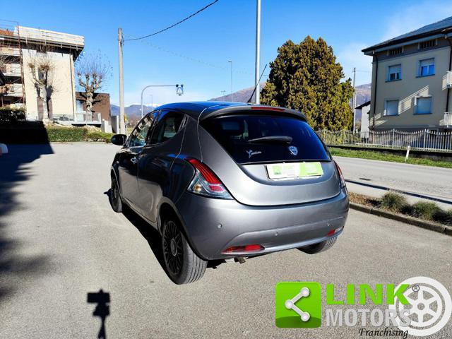 LANCIA Ypsilon 1.2 69 CV 5 porte Platinum
