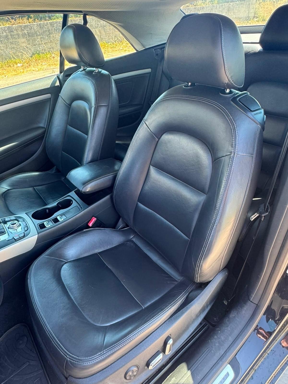 Audi A5 Cabrio 2.0 TDI - 2012