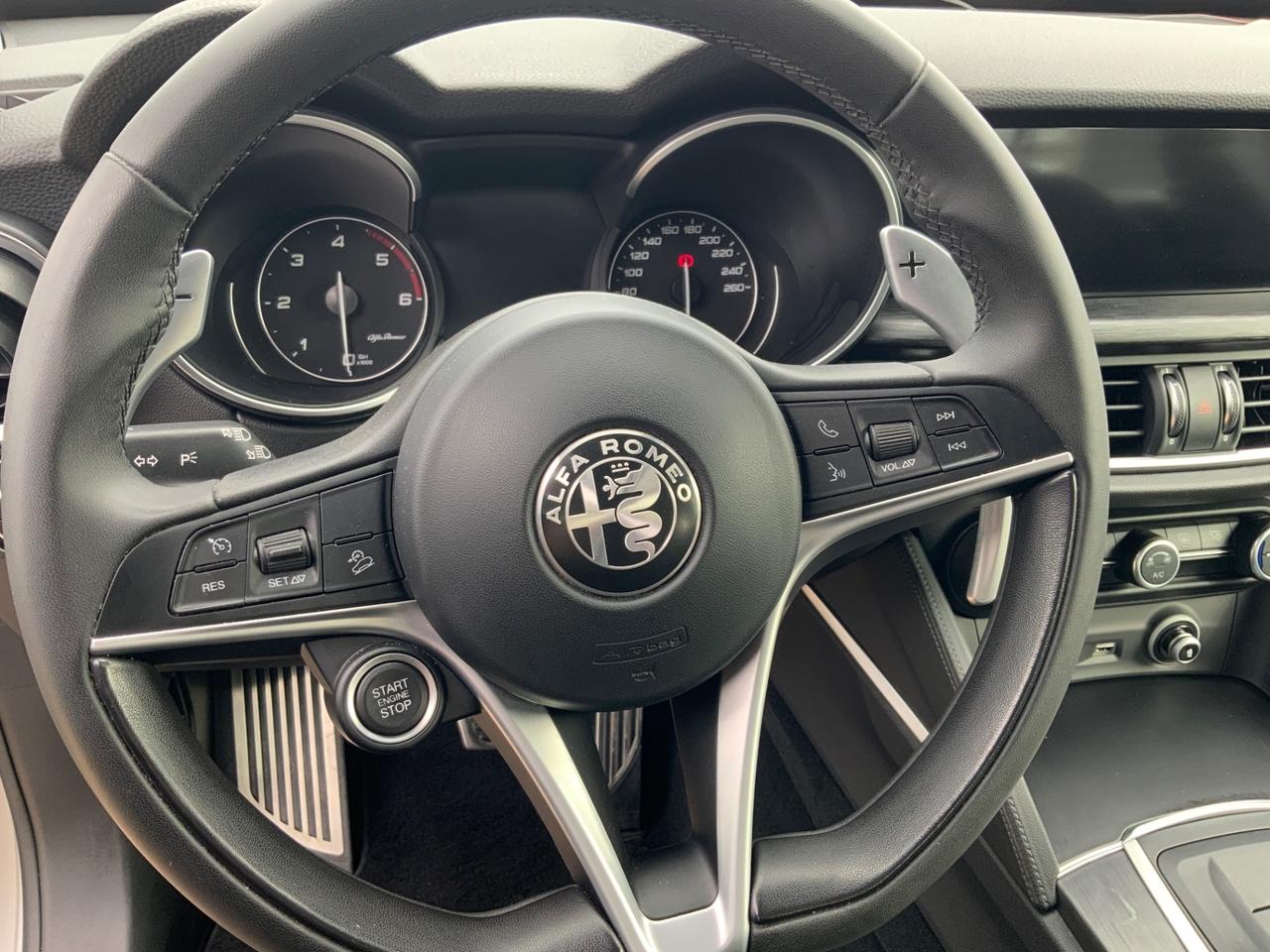 Alfa Romeo Stelvio 2.2 Turbodiesel 210 CV AT8 Q4 Executive