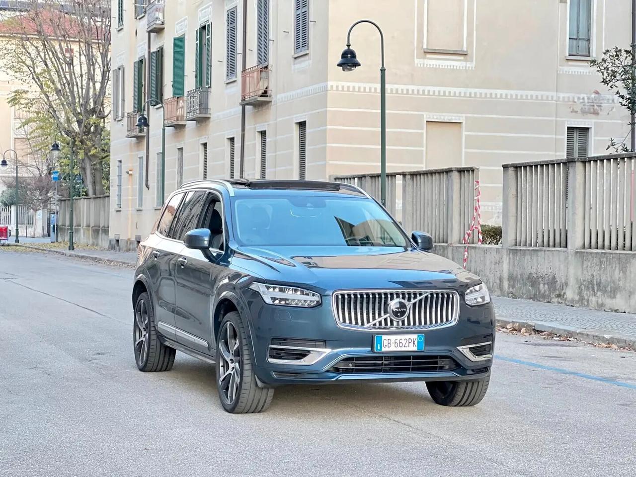 Volvo XC90 T8 Plug-In 303 + 87cv aut.8 AWD 7P-ti Inscription