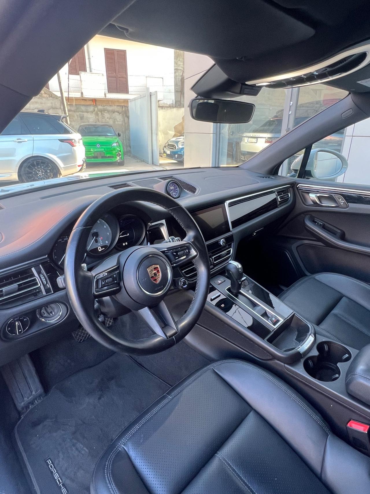 Porsche Macan 2.9 S 380cv pdk possibilità noleggio no scoring