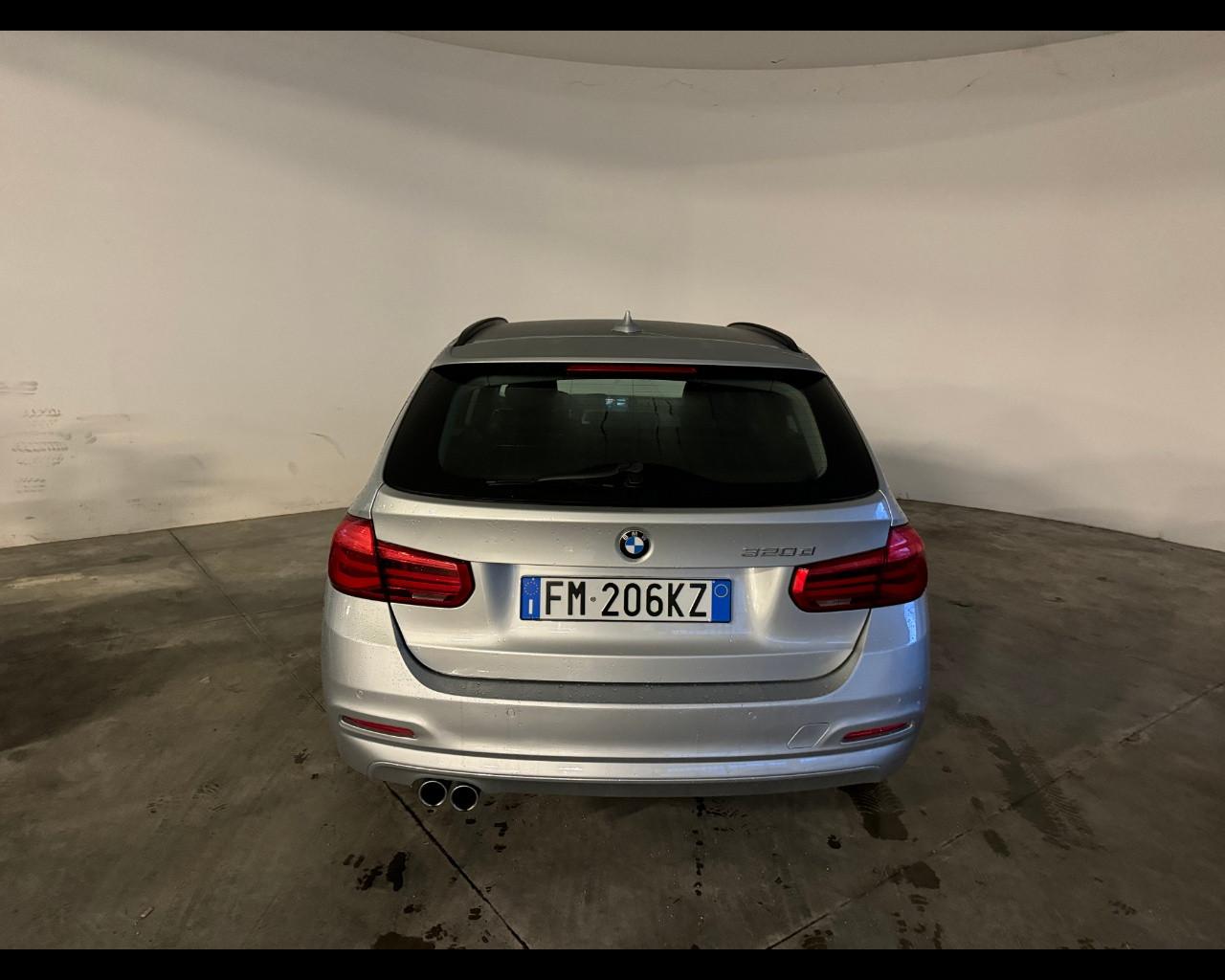 BMW BMW Serie 3 - 320d Touring Business Advantage aut.