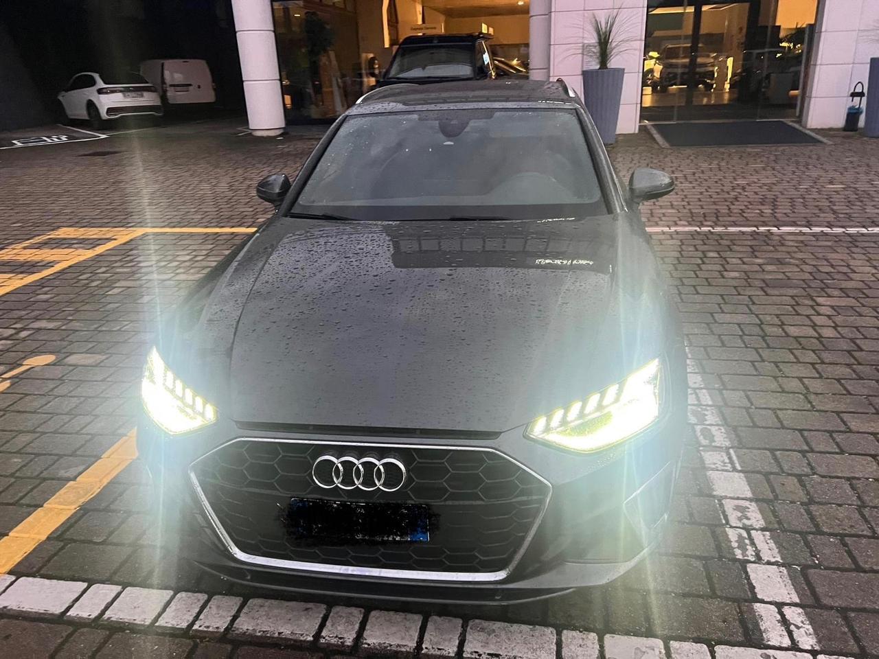 Audi A4 12800+IVA
