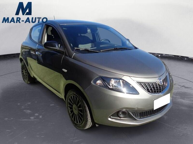 Lancia Ypsilon Ypsilon 1.0 FireFly 5 porte S&S Hybrid Ecochic Silver