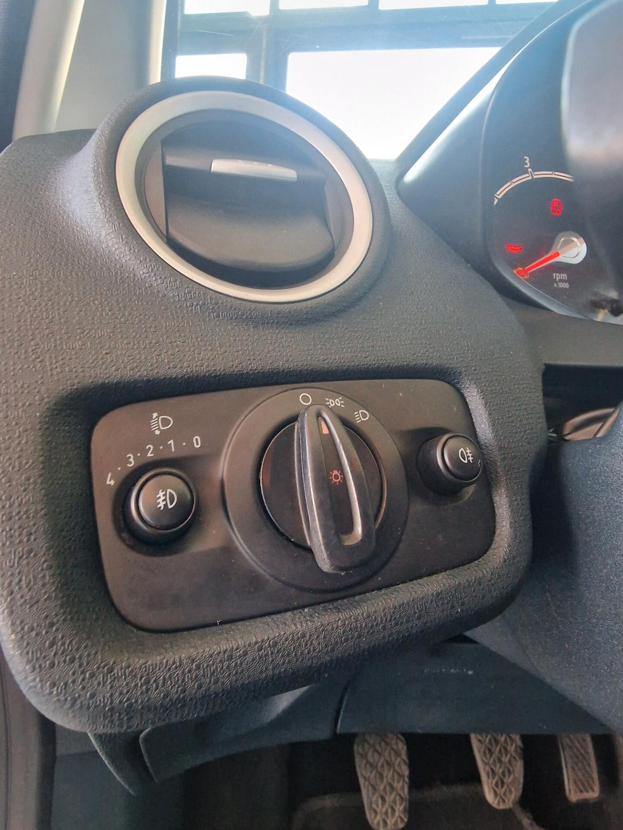 Ford Fiesta 1.4 5 porte Bz.- GPL Titanium