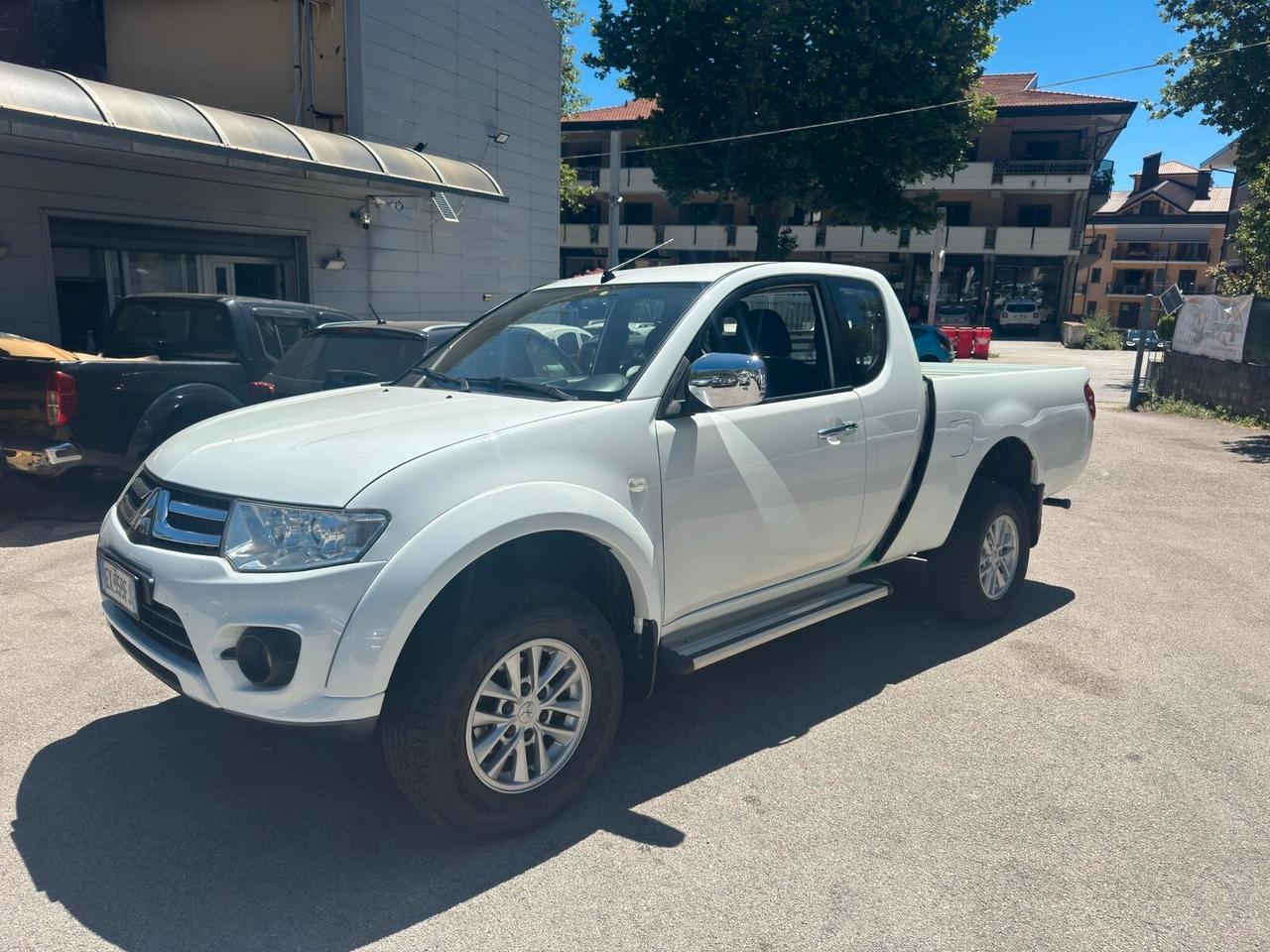 Mitsubishi L200 2.5 DI-D/178CV DC Intense Plus DPF