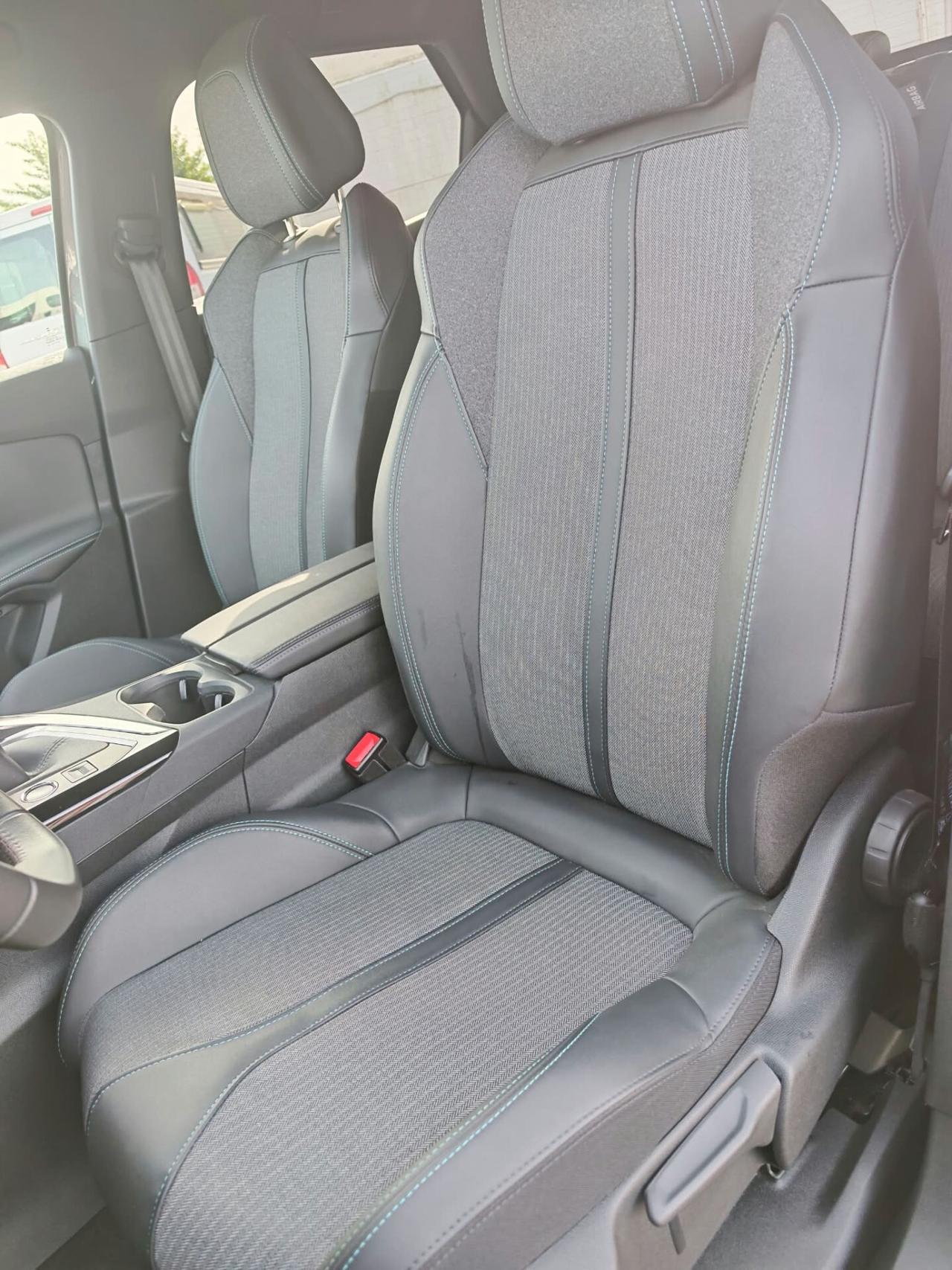 Peugeot 3008 PureTech Turbo 130 S&S Allure Pack